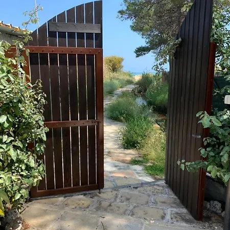 Πανσιόν La Dimora In Riva Al Mare 4*