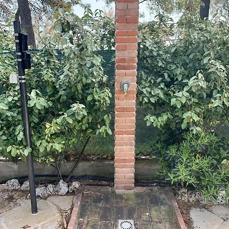 La Dimora In Riva Al Mare Πανσιόν Βιέστε