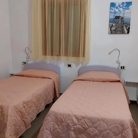 Πανσιόν La Dimora In Riva Al Mare