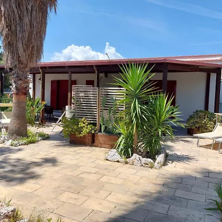 Πανσιόν La Dimora In Riva Al Mare 4*