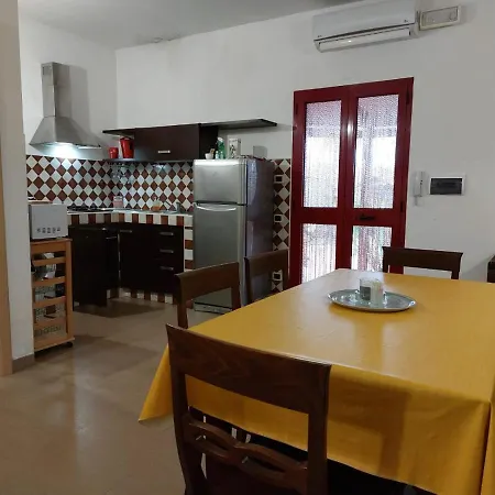 Πανσιόν La Dimora In Riva Al Mare